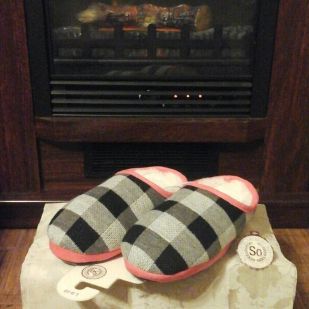 So by Kohl's clog slippers *NWT